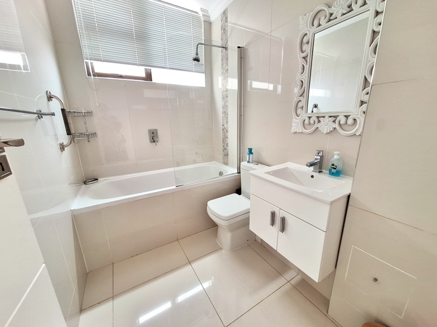 3 Bedroom Property for Sale in Umhlanga KwaZulu-Natal