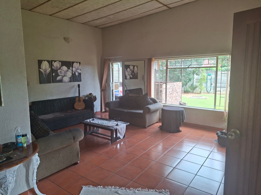 To Let 3 Bedroom Property for Rent in Pioneer Park KwaZulu-Natal