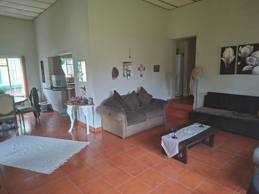 To Let 3 Bedroom Property for Rent in Pioneer Park KwaZulu-Natal