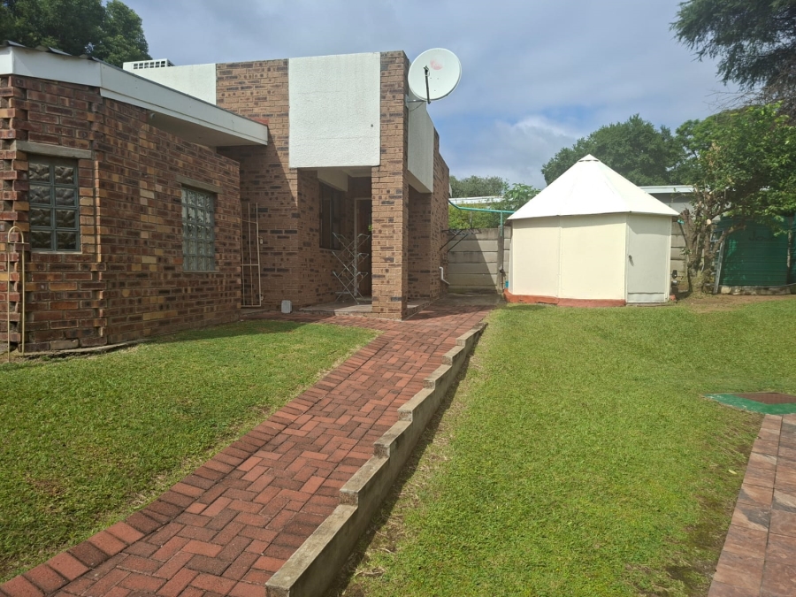 To Let 3 Bedroom Property for Rent in Pioneer Park KwaZulu-Natal