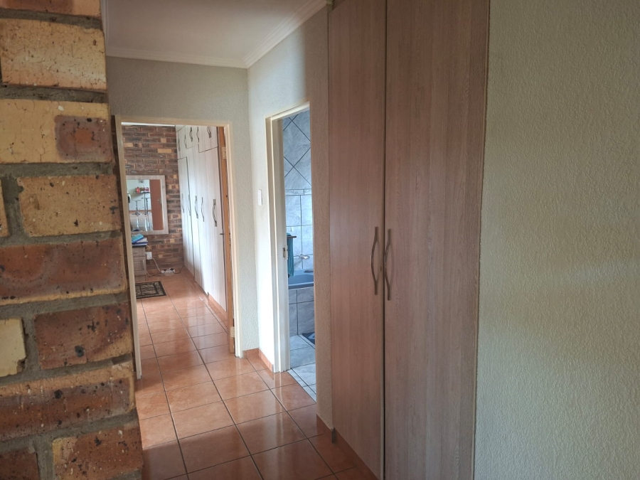 To Let 3 Bedroom Property for Rent in Pioneer Park KwaZulu-Natal