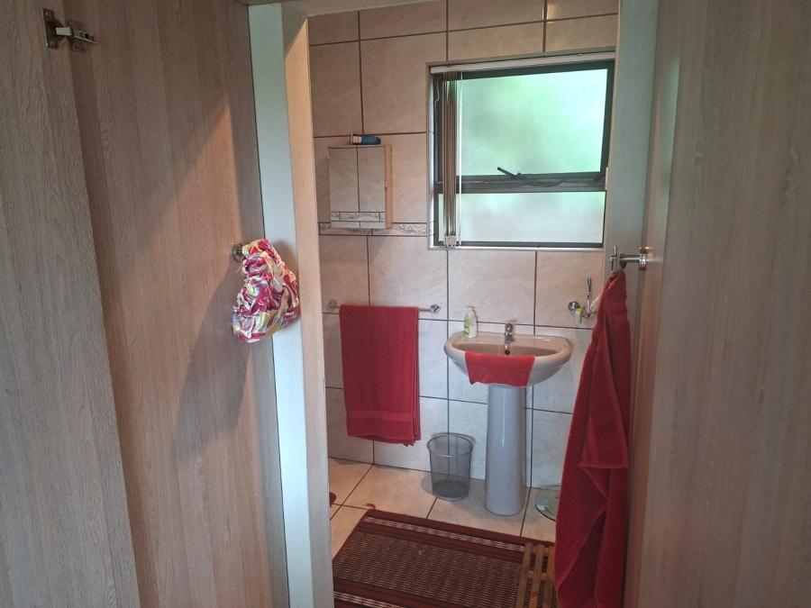 To Let 3 Bedroom Property for Rent in Pioneer Park KwaZulu-Natal