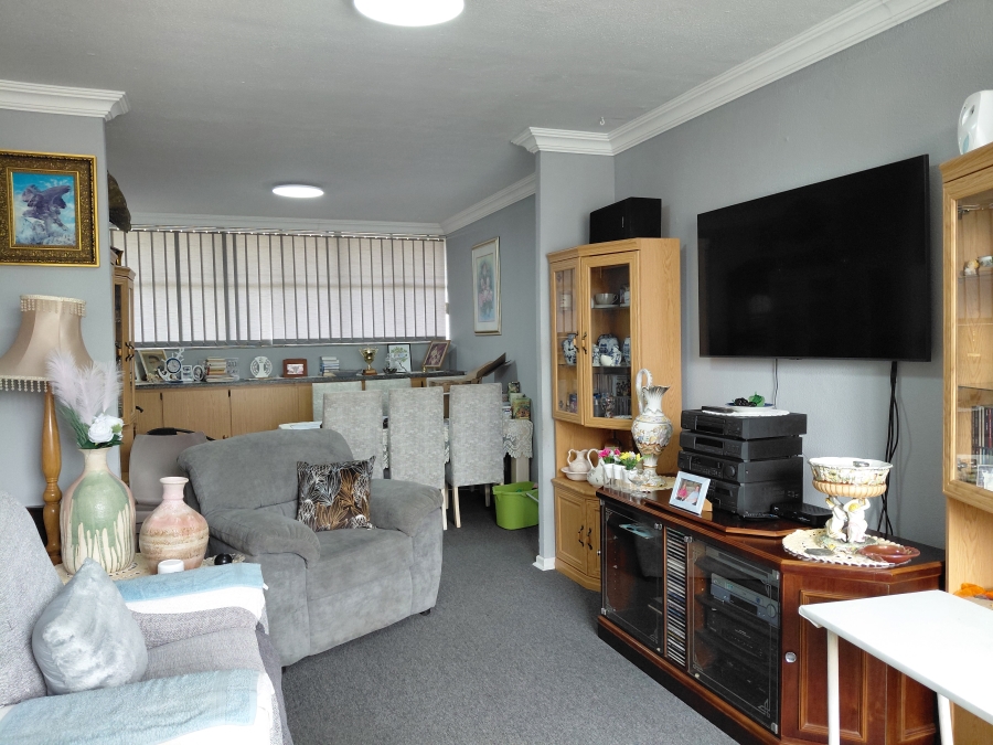 2 Bedroom Property for Sale in Pioneer Park KwaZulu-Natal