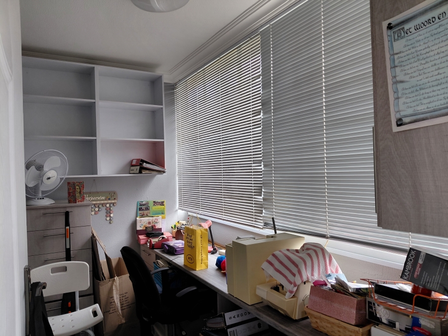 2 Bedroom Property for Sale in Pioneer Park KwaZulu-Natal