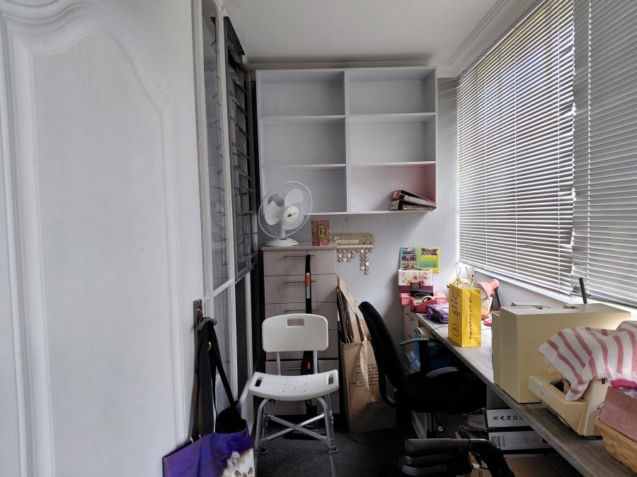 2 Bedroom Property for Sale in Pioneer Park KwaZulu-Natal