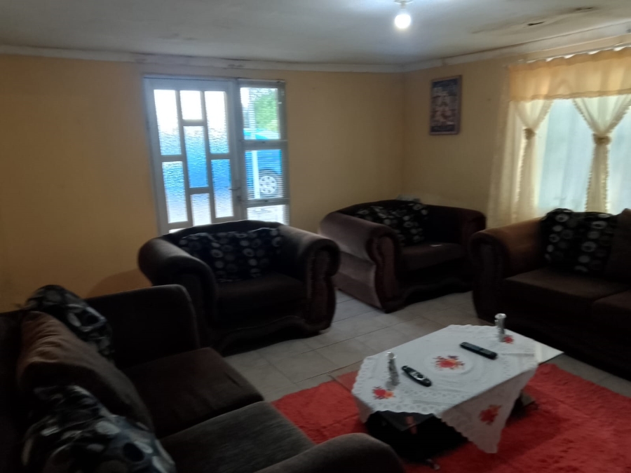 2 Bedroom Property for Sale in Tshelimnyama KwaZulu-Natal