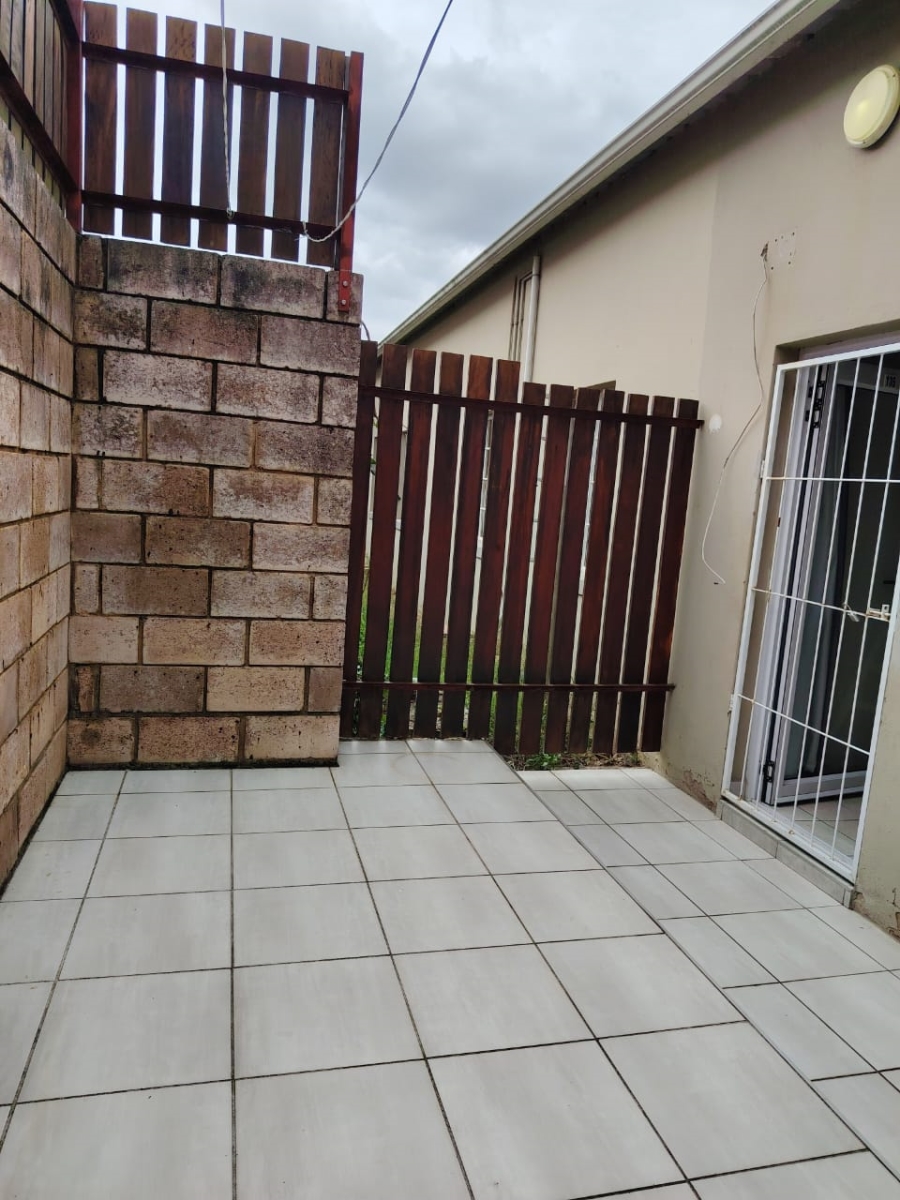 To Let 1 Bedroom Property for Rent in Chase Valley KwaZulu-Natal