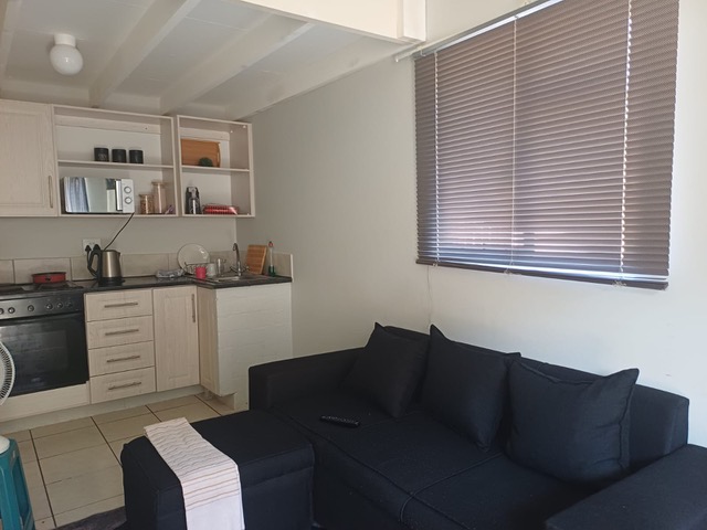 To Let 1 Bedroom Property for Rent in Chase Valley KwaZulu-Natal