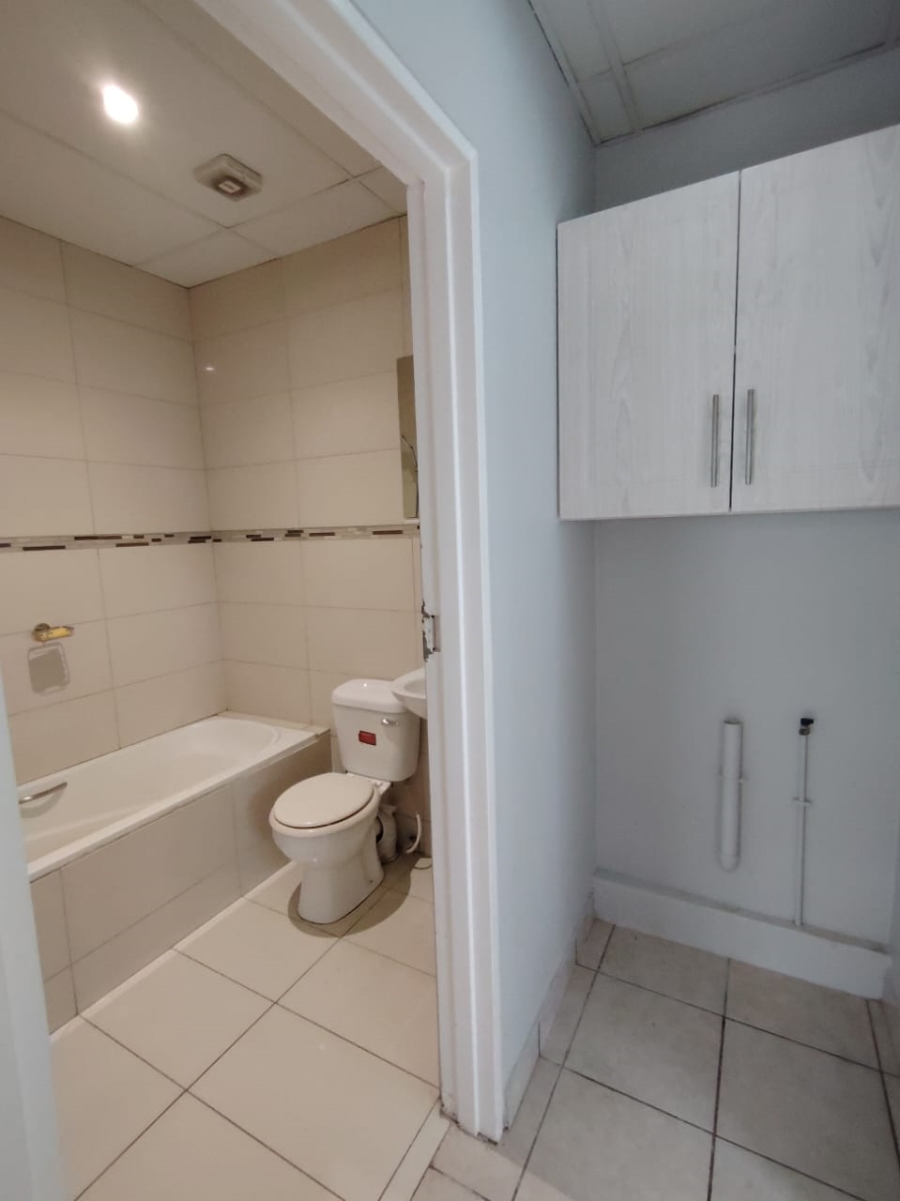 To Let 1 Bedroom Property for Rent in Chase Valley KwaZulu-Natal