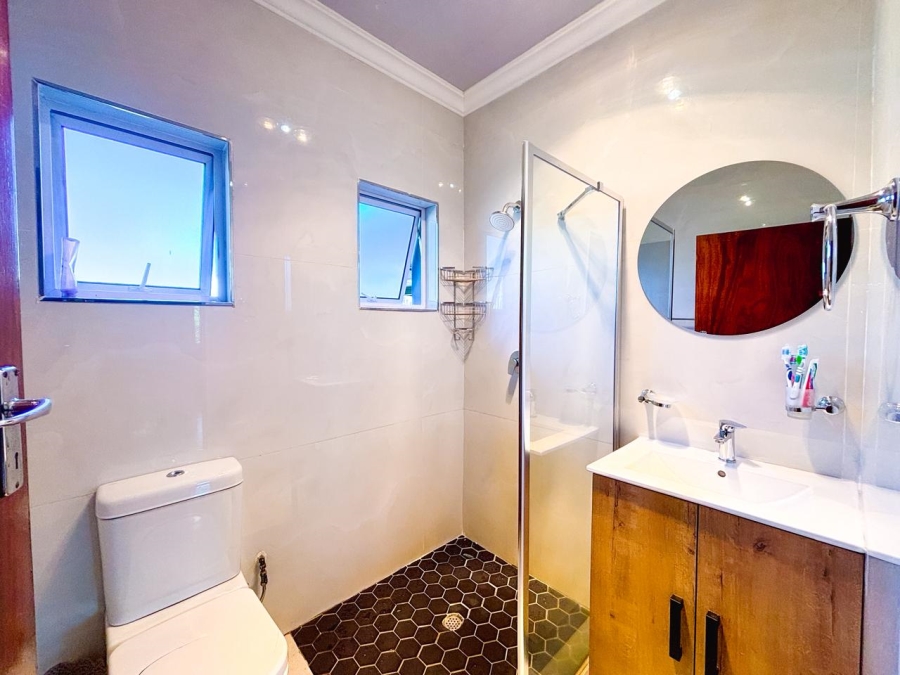 5 Bedroom Property for Sale in Scottsville KwaZulu-Natal