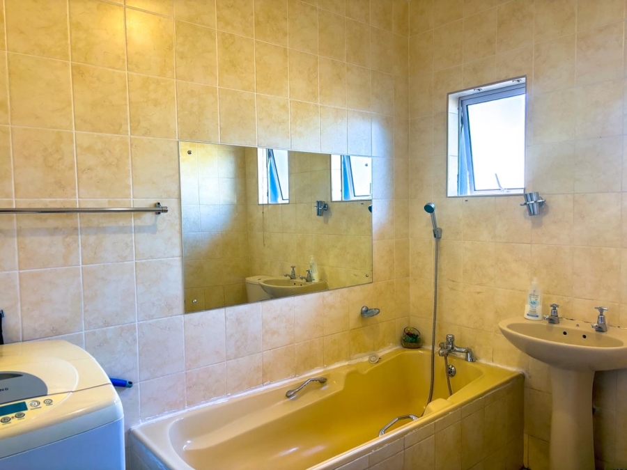 5 Bedroom Property for Sale in Scottsville KwaZulu-Natal