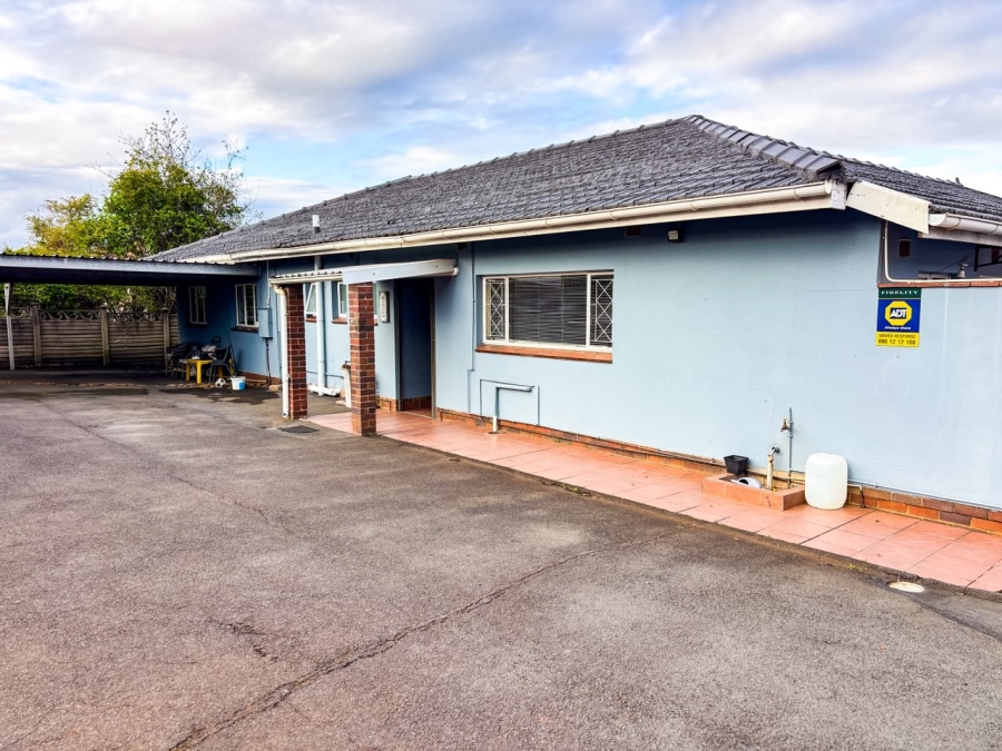 5 Bedroom Property for Sale in Scottsville KwaZulu-Natal