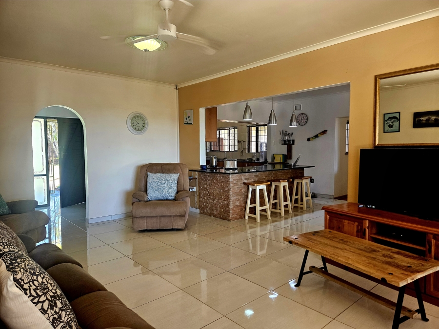 4 Bedroom Property for Sale in Cowies Hill KwaZulu-Natal