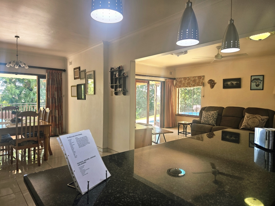 4 Bedroom Property for Sale in Cowies Hill KwaZulu-Natal