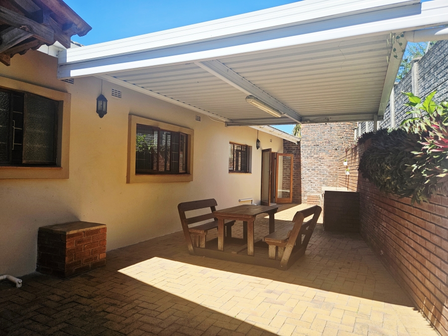4 Bedroom Property for Sale in Cowies Hill KwaZulu-Natal