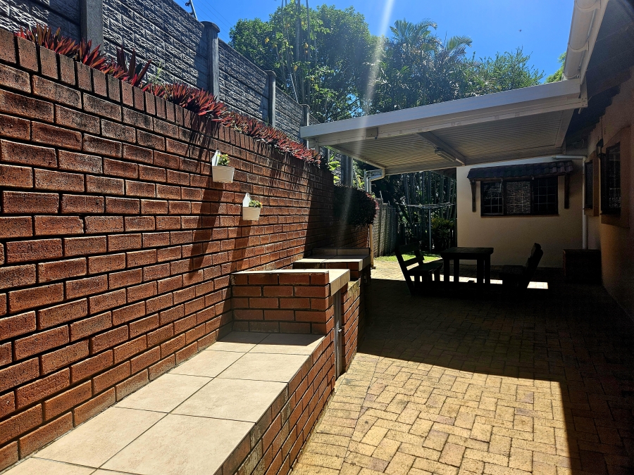 4 Bedroom Property for Sale in Cowies Hill KwaZulu-Natal