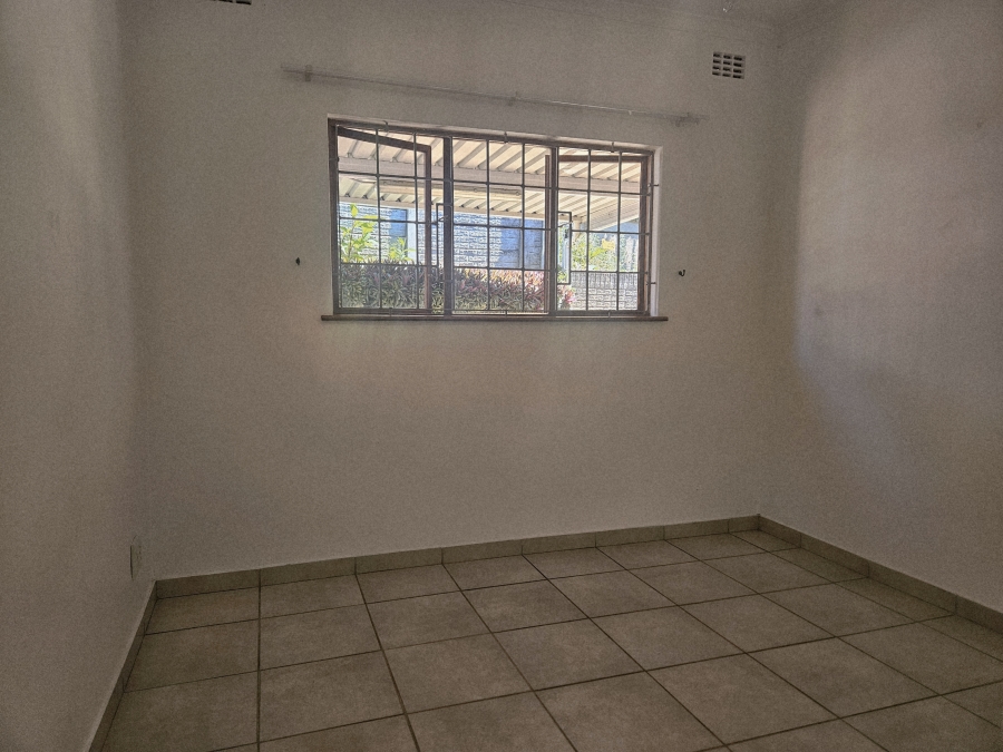 4 Bedroom Property for Sale in Cowies Hill KwaZulu-Natal