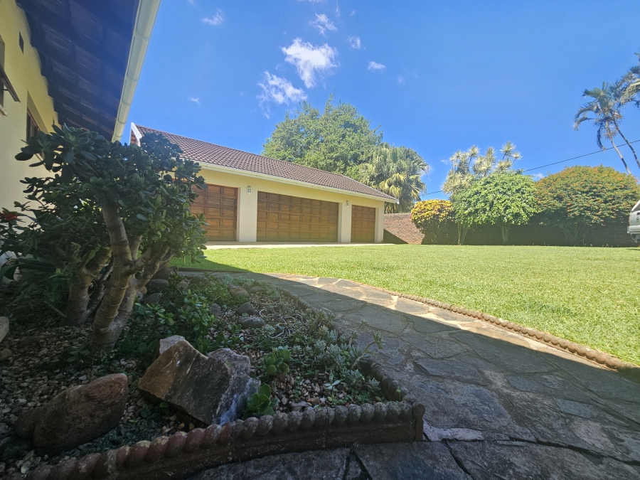 4 Bedroom Property for Sale in Cowies Hill KwaZulu-Natal