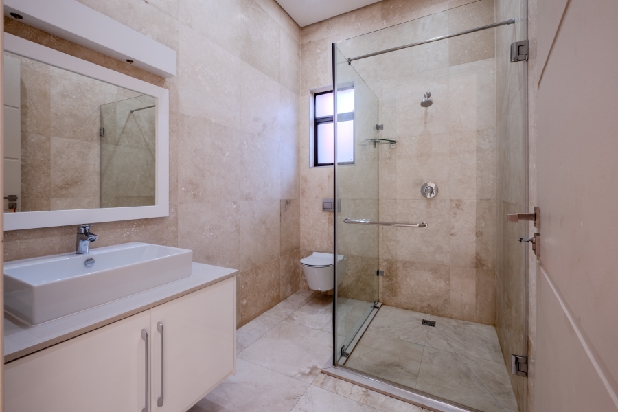 5 Bedroom Property for Sale in Izinga Estate KwaZulu-Natal