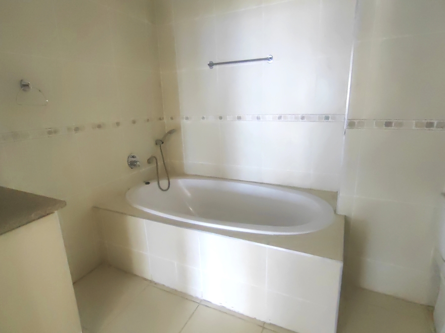 To Let 4 Bedroom Property for Rent in La Lucia Ridge KwaZulu-Natal