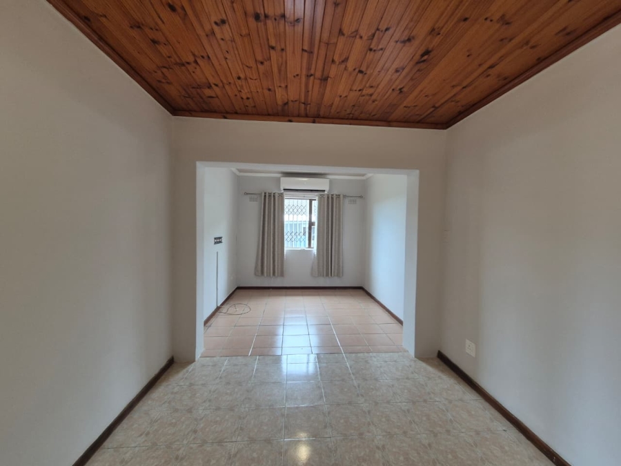 6 Bedroom Property for Sale in Shallcross KwaZulu-Natal