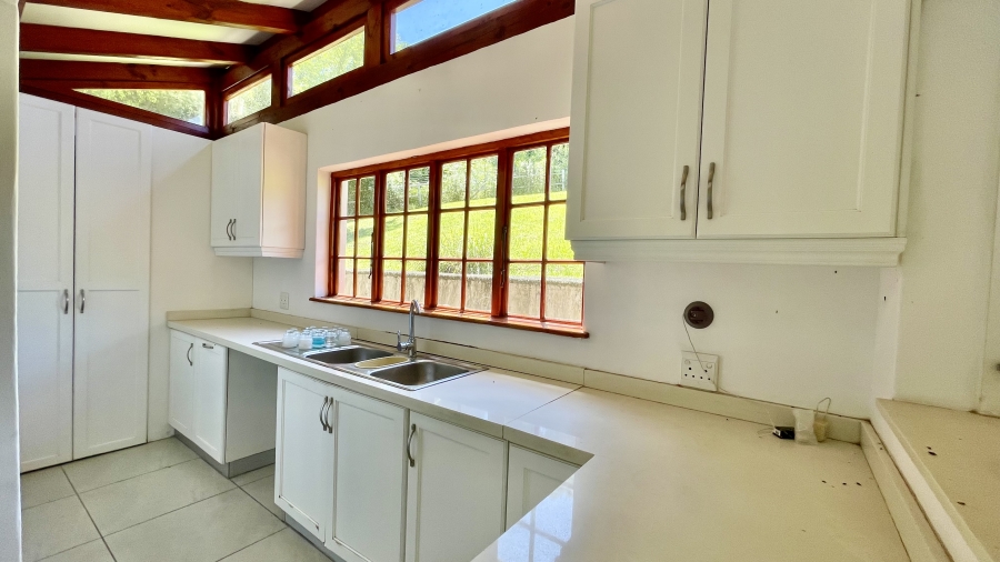 6 Bedroom Property for Sale in Ferncliffe KwaZulu-Natal