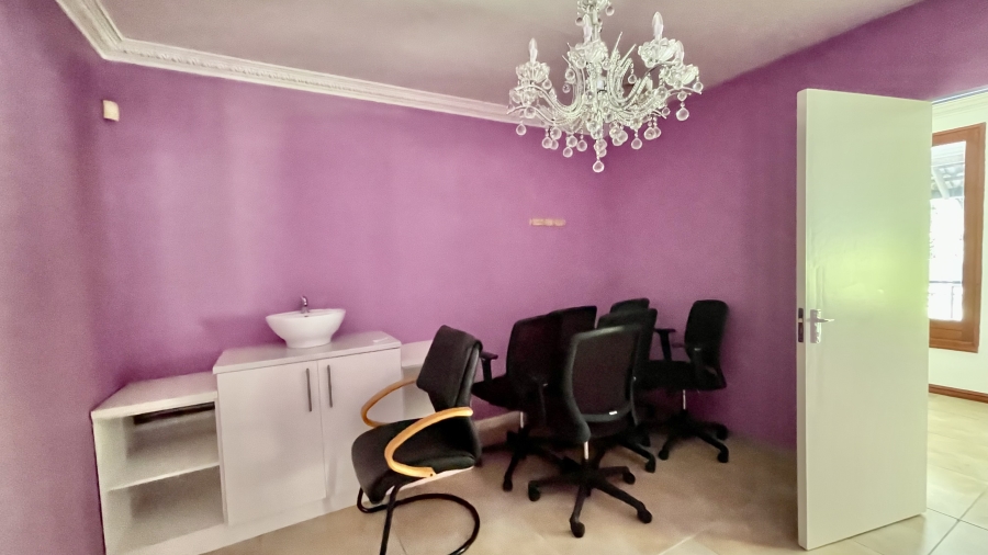 6 Bedroom Property for Sale in Ferncliffe KwaZulu-Natal