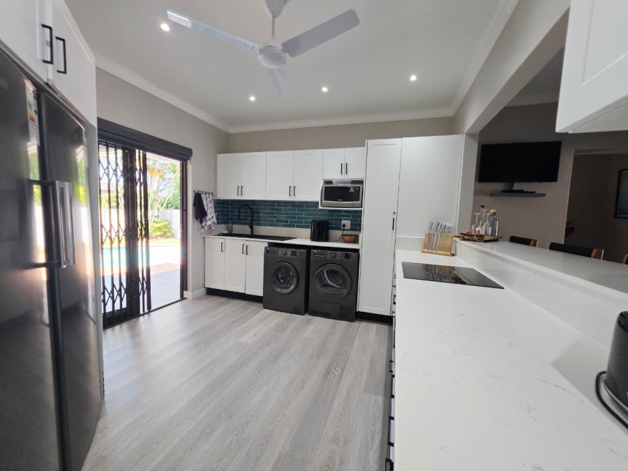 5 Bedroom Property for Sale in Meer En See KwaZulu-Natal