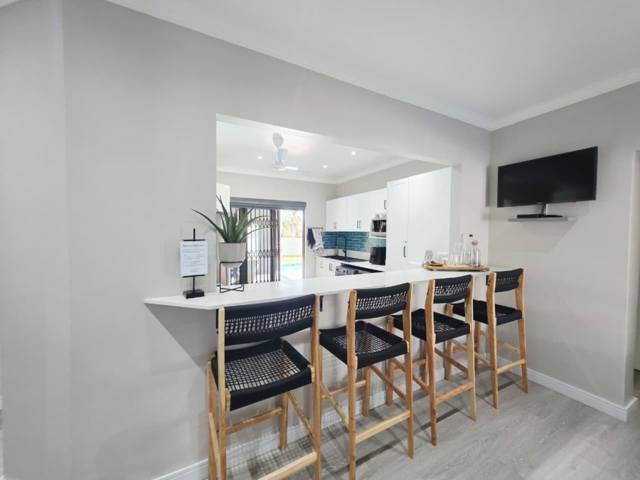 5 Bedroom Property for Sale in Meer En See KwaZulu-Natal