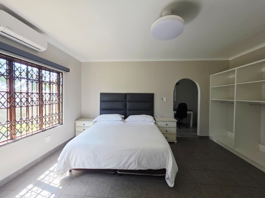 5 Bedroom Property for Sale in Meer En See KwaZulu-Natal