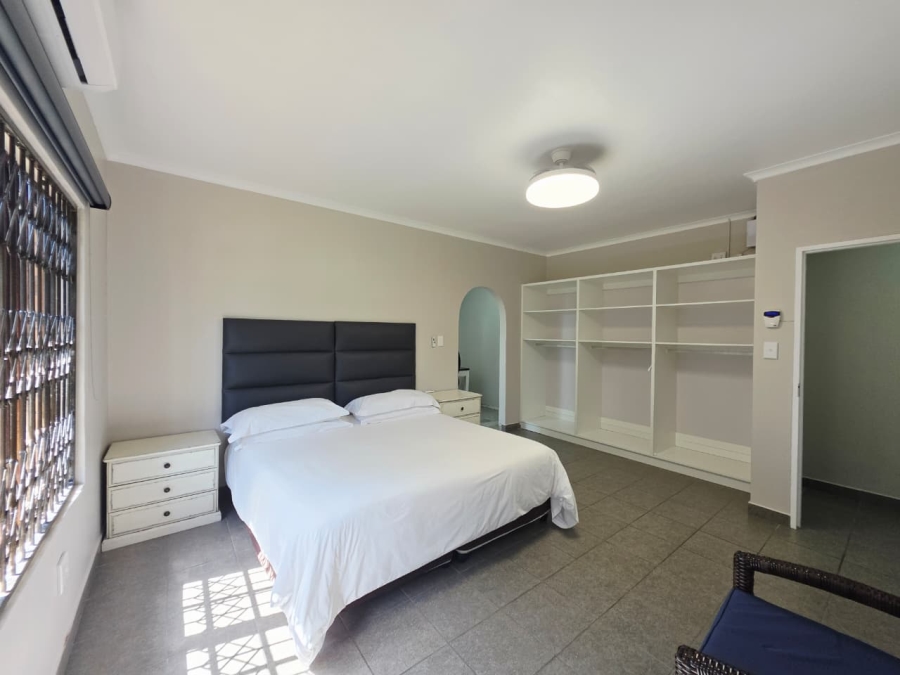 5 Bedroom Property for Sale in Meer En See KwaZulu-Natal