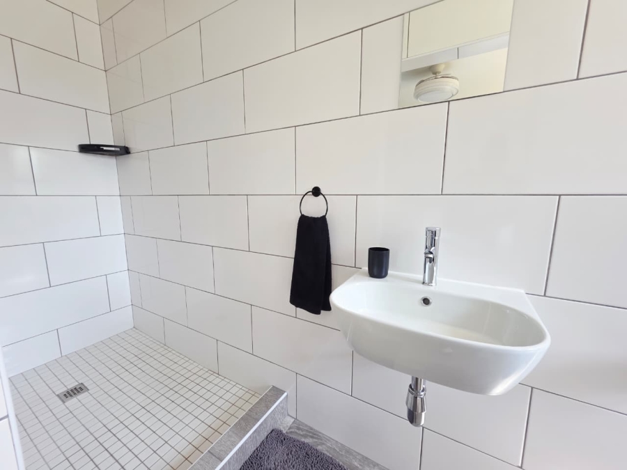 5 Bedroom Property for Sale in Meer En See KwaZulu-Natal