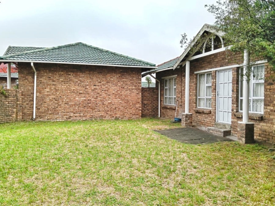 To Let 2 Bedroom Property for Rent in Birdswood KwaZulu-Natal