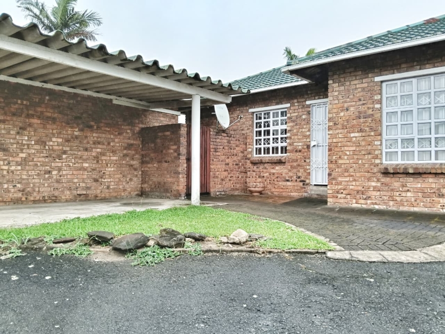 To Let 2 Bedroom Property for Rent in Birdswood KwaZulu-Natal