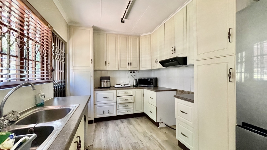 2 Bedroom Property for Sale in Montrose KwaZulu-Natal