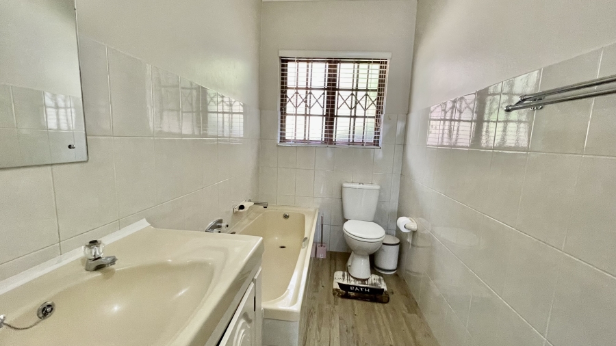 2 Bedroom Property for Sale in Montrose KwaZulu-Natal