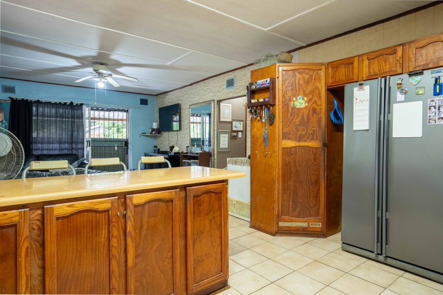 3 Bedroom Property for Sale in Amanzimtoti KwaZulu-Natal