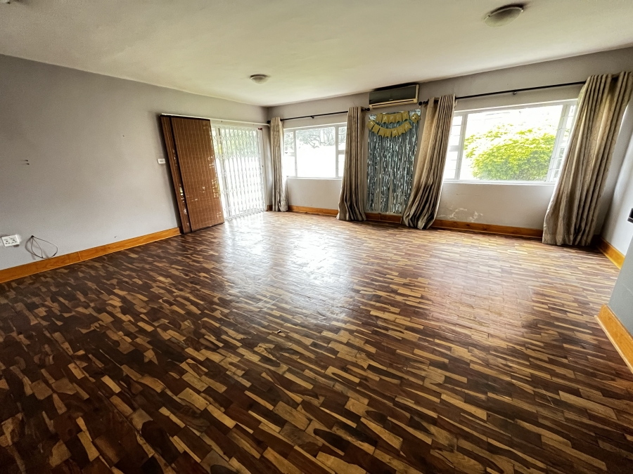 5 Bedroom Property for Sale in Pelham KwaZulu-Natal