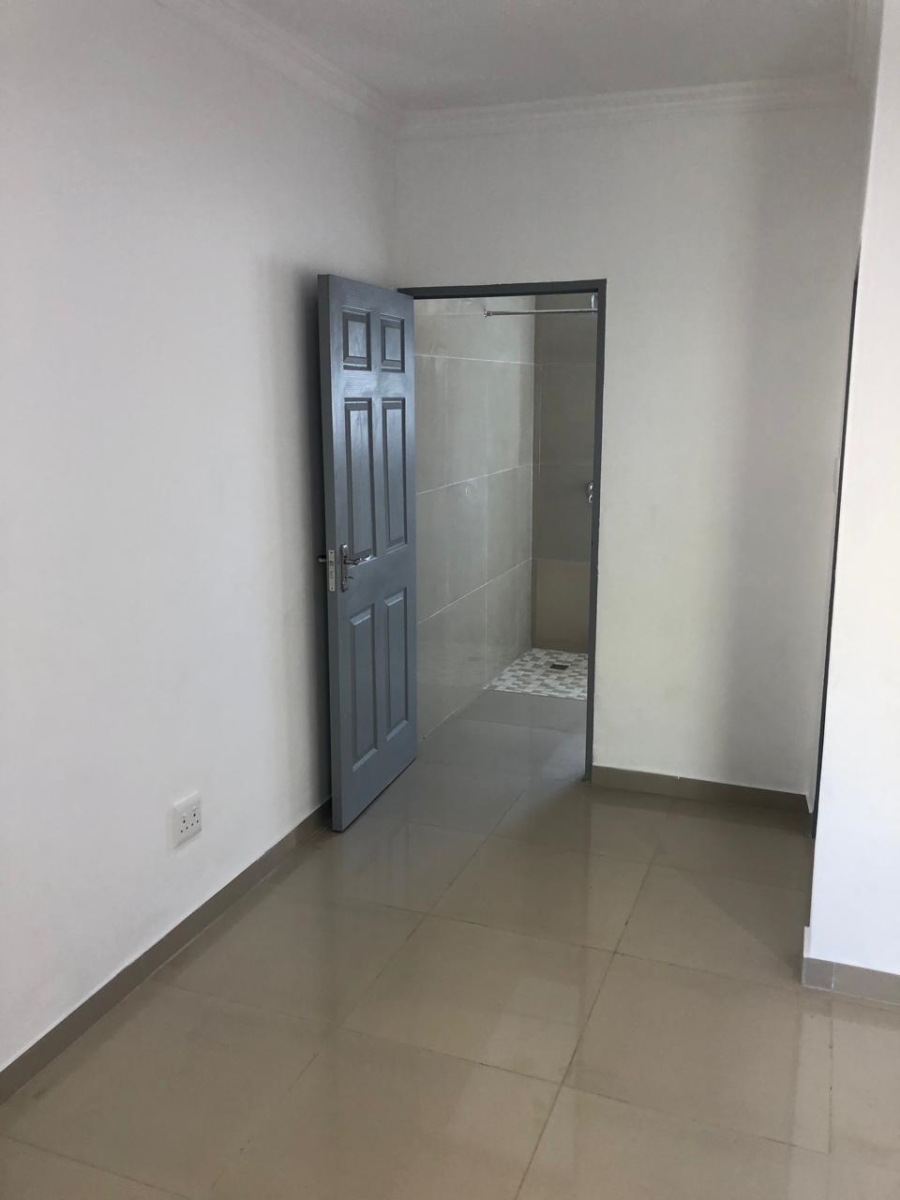 To Let 1 Bedroom Property for Rent in Westridge KwaZulu-Natal