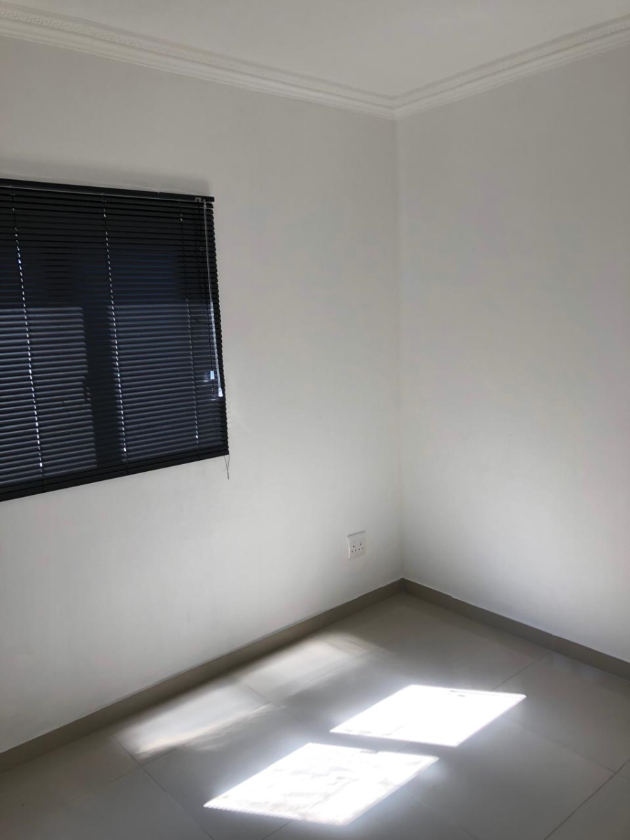 To Let 1 Bedroom Property for Rent in Westridge KwaZulu-Natal