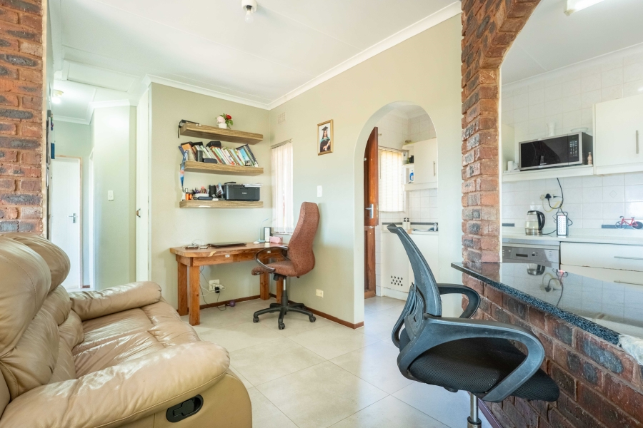 2 Bedroom Property for Sale in Illovo Beach KwaZulu-Natal