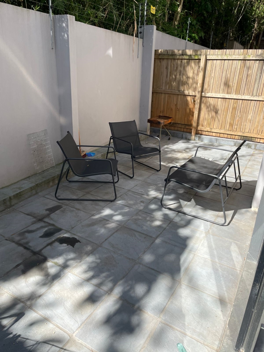 To Let 2 Bedroom Property for Rent in Durban North KwaZulu-Natal