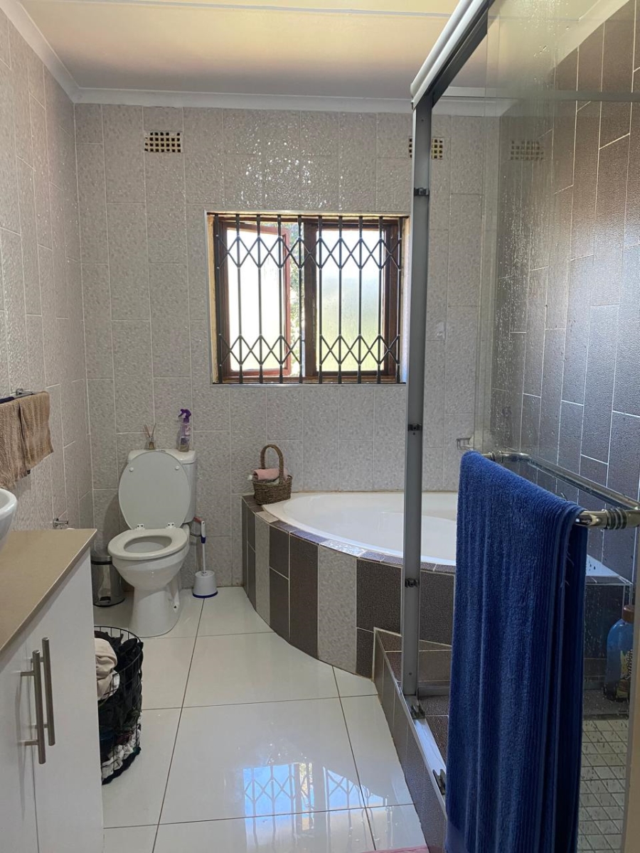 3 Bedroom Property for Sale in Epworth KwaZulu-Natal