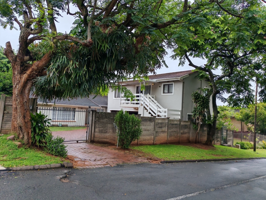 To Let 2 Bedroom Property for Rent in Glen Anil KwaZulu-Natal