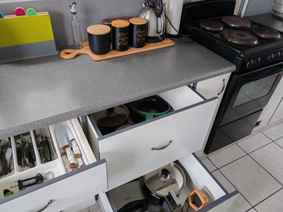 To Let 2 Bedroom Property for Rent in Glen Anil KwaZulu-Natal