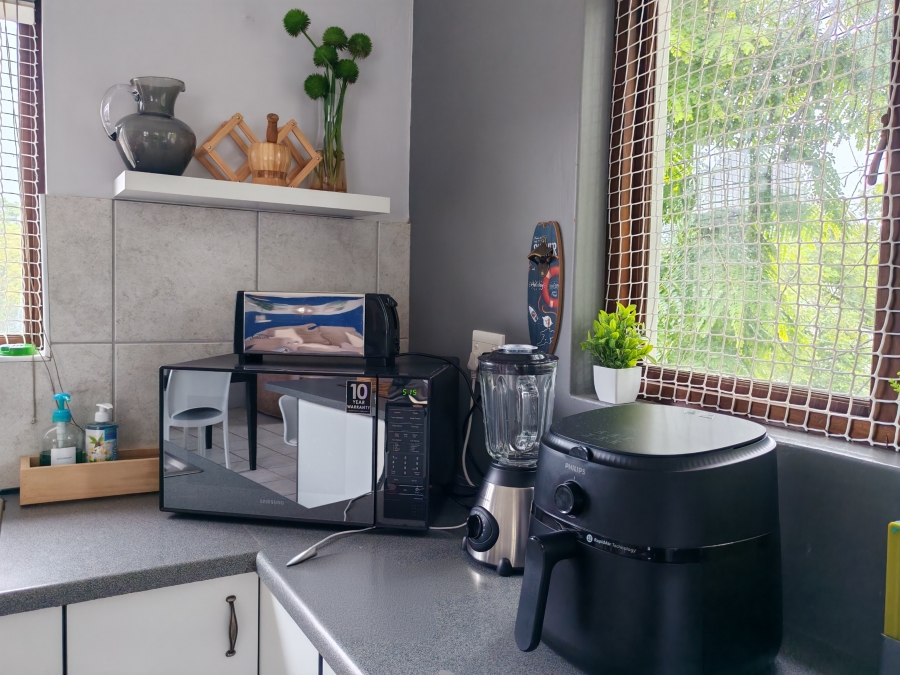 To Let 2 Bedroom Property for Rent in Glen Anil KwaZulu-Natal