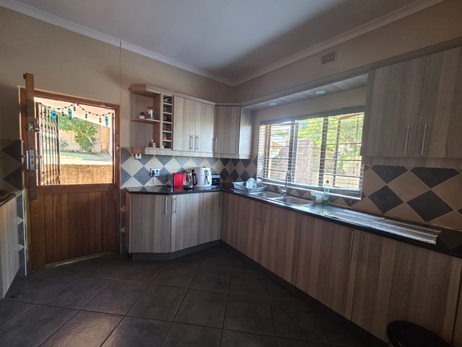 To Let 3 Bedroom Property for Rent in Bluff KwaZulu-Natal