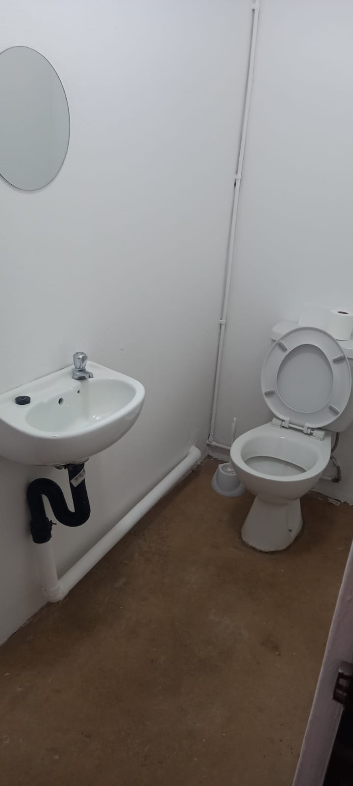 To Let commercial Property for Rent in Waterfall KwaZulu-Natal