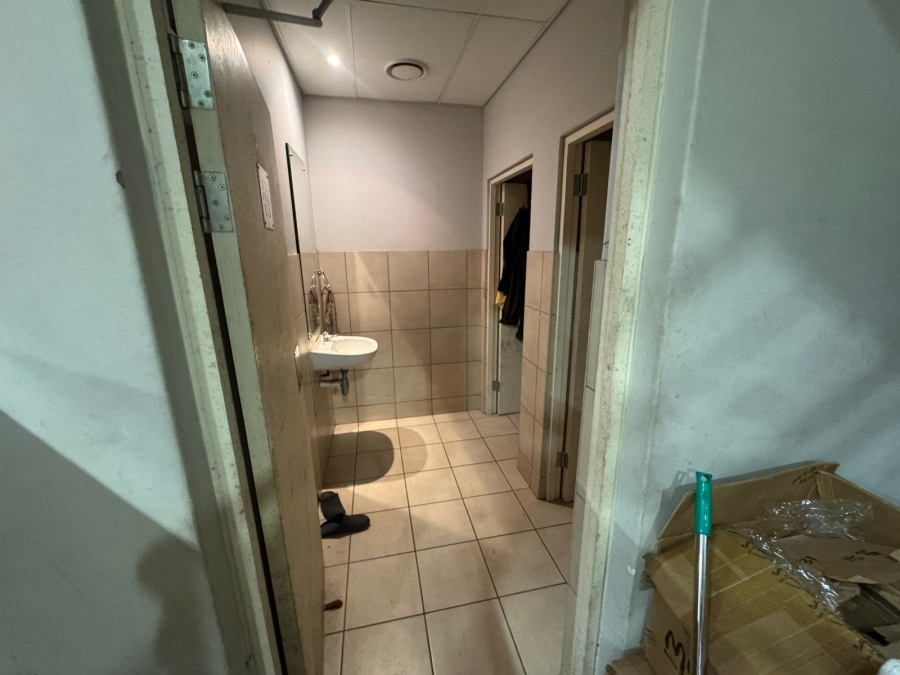 To Let commercial Property for Rent in Umhlanga Ridge KwaZulu-Natal