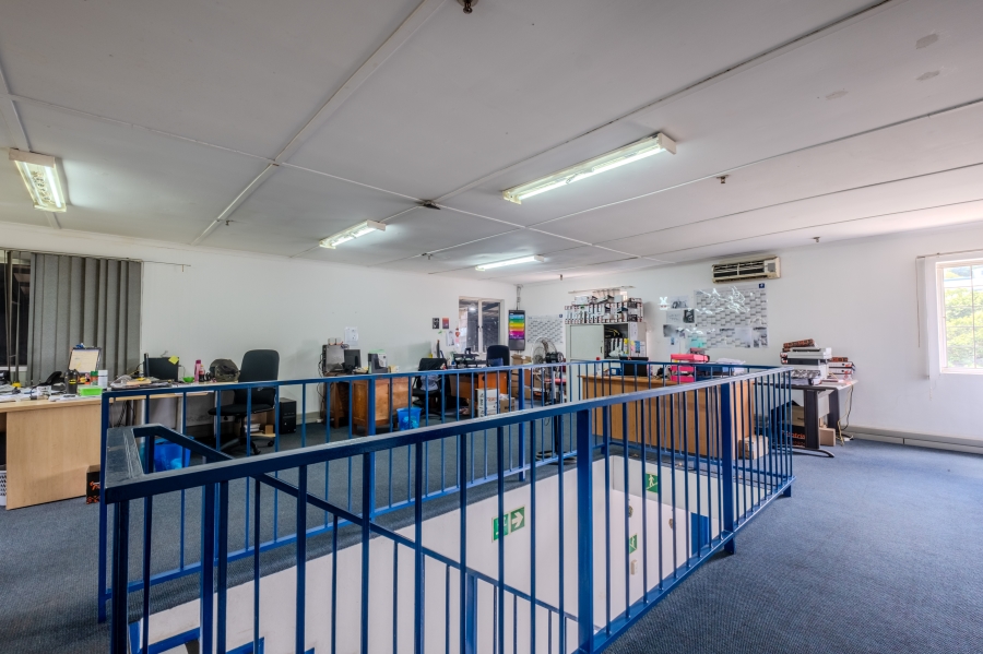 To Let commercial Property for Rent in Mahogany Ridge KwaZulu-Natal